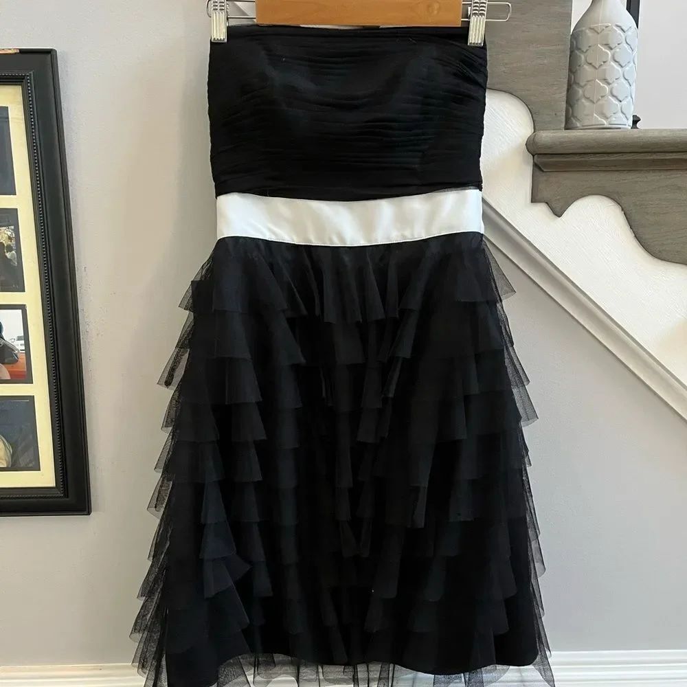 Betsy Johnson Black Strapless Tiered Mesh White Bow Back Dress sz 6